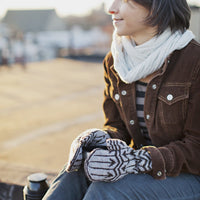 Arrowhead Mittens
